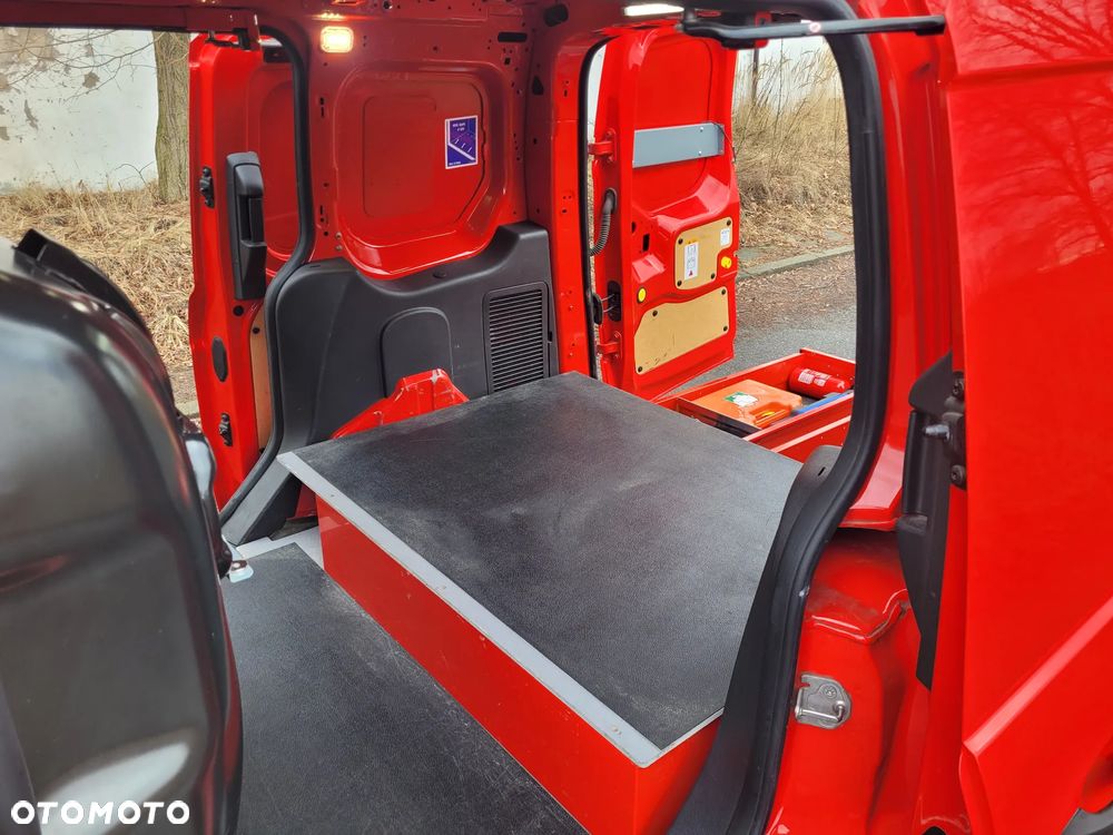 Ford Transit Connect - 14