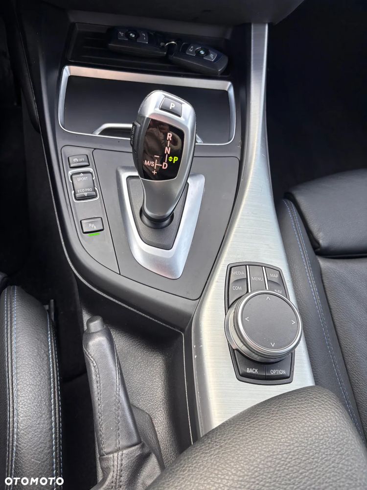 BMW Seria 1 118d Edition M Sport Shadow - 34