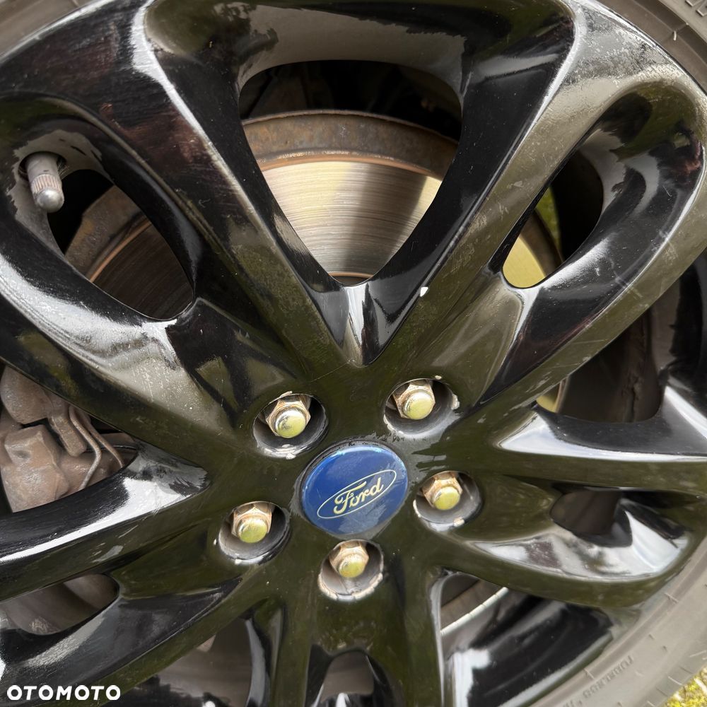 Ford Kuga - 17