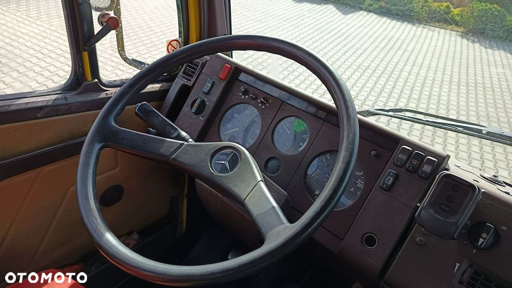 Mercedes-Benz 1317 - 6