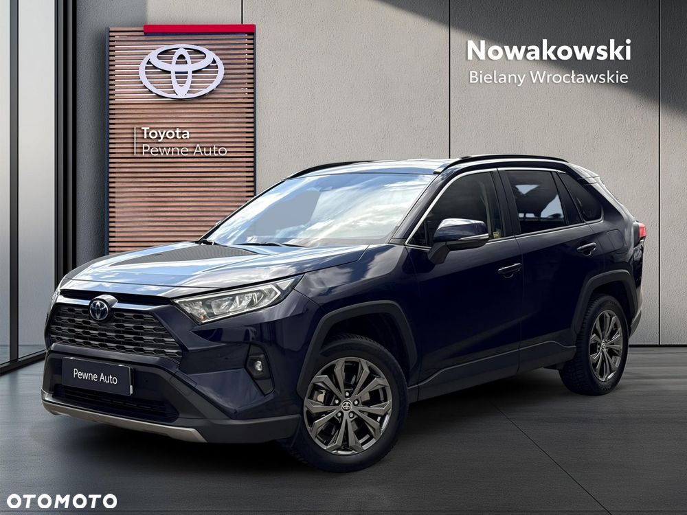 Toyota RAV4 - 1