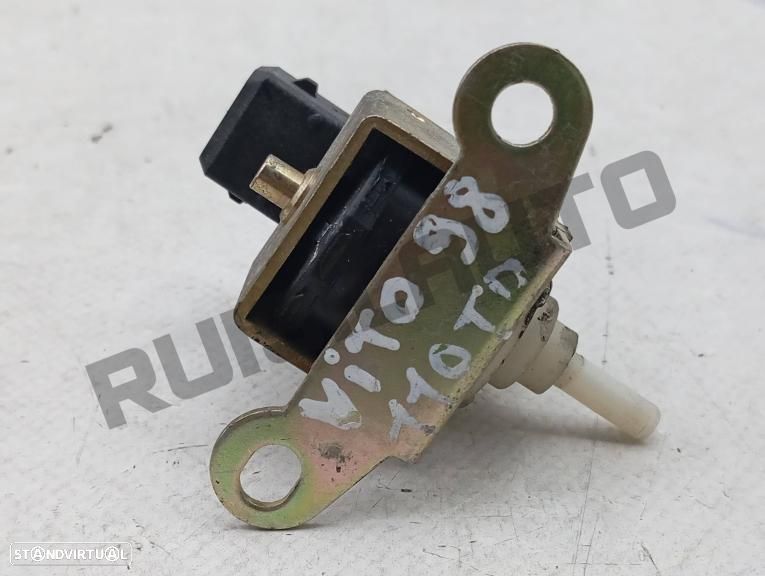 Válvula / Solenoide Vácuo 133_297u Mercedes Vito I W638 [1996_2 - 4