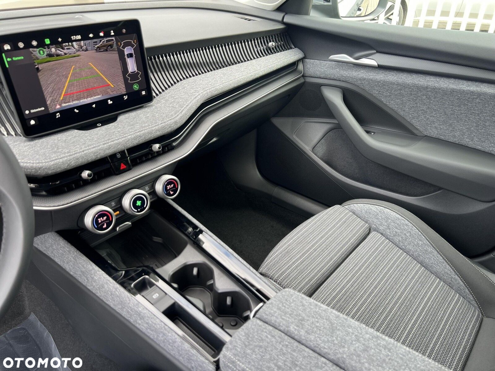 Skoda Superb 2.0 TDI SCR Edition 130 DSG - 23