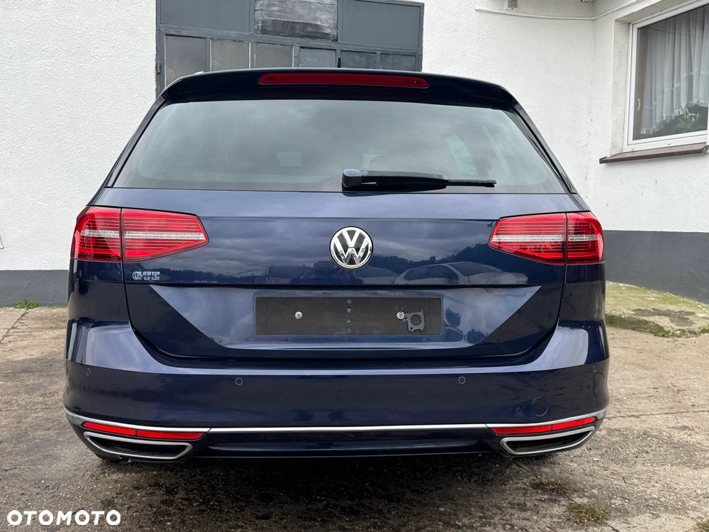 Volkswagen Passat - 20