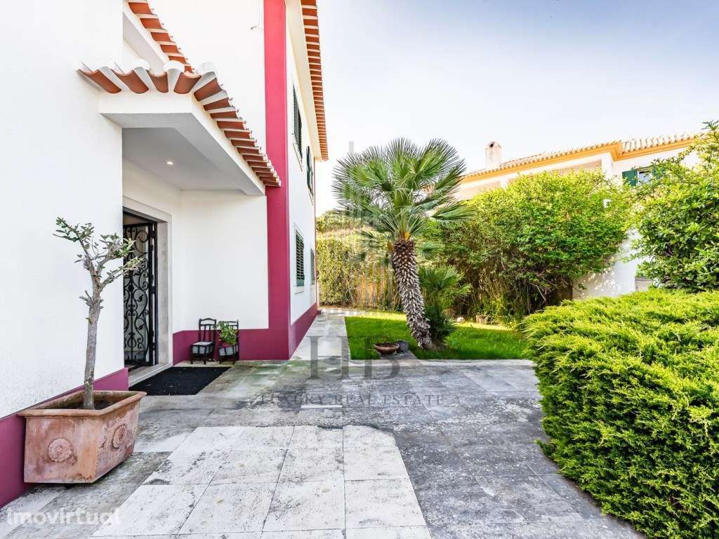 Moradia T5 | Piscina | Vista para a Serra de Sintra - Grande imagem: 3/60