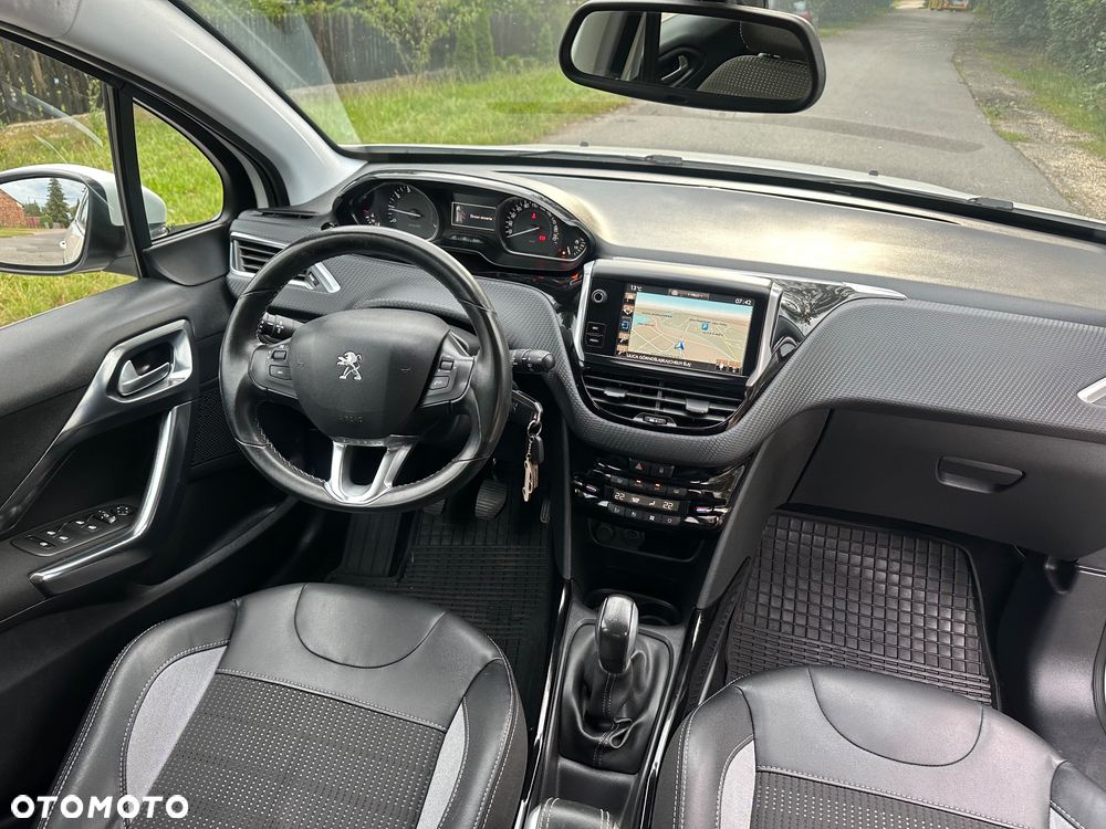 Peugeot 2008 PureTech 110 Stop&Start Allure - 11
