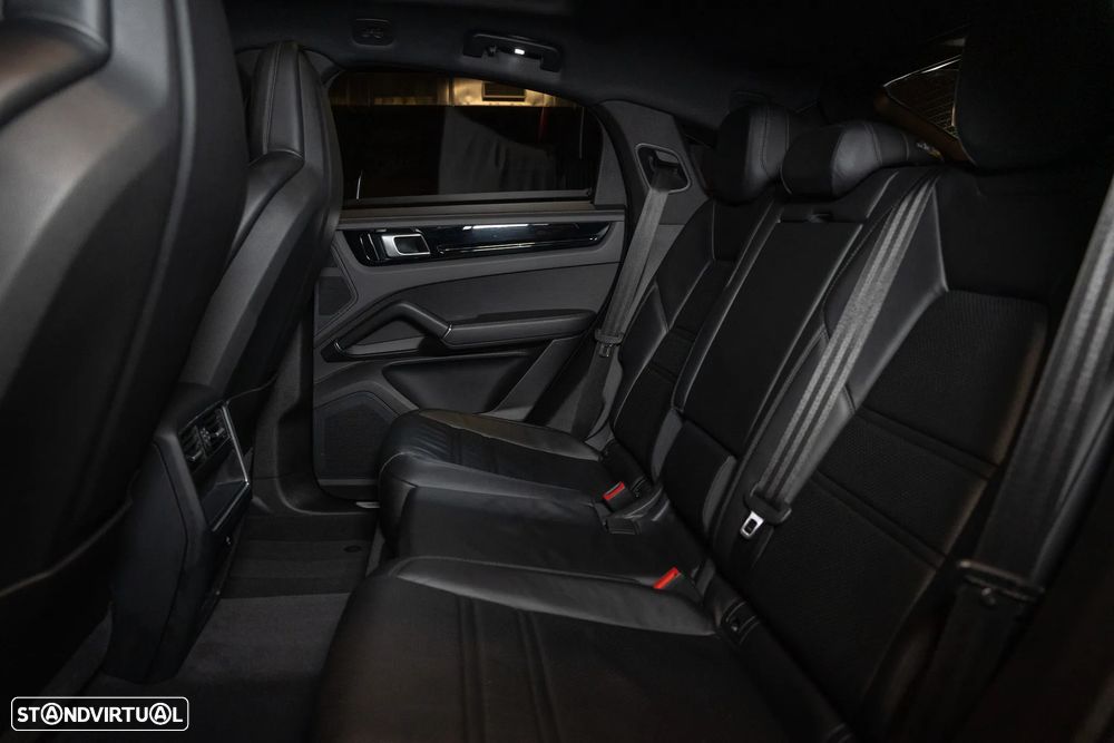 Porsche Cayenne Coupé - 16