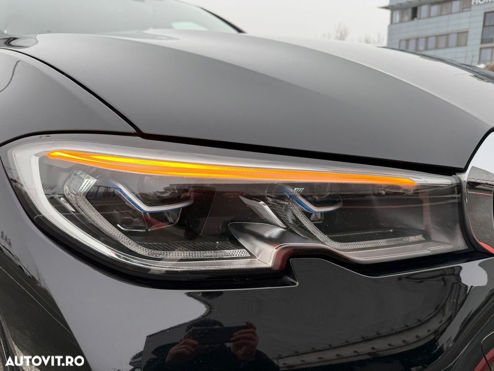 BMW Seria 3 320i Aut. Sport Line - 14