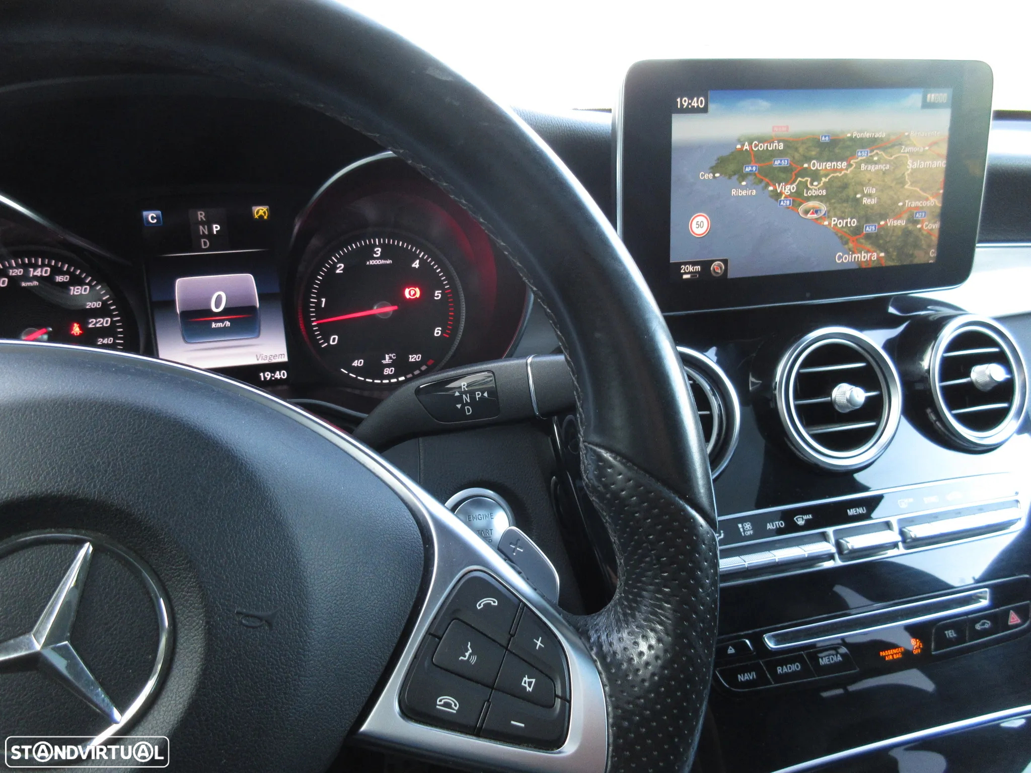 Mercedes-Benz GLC 220 d 4Matic 9G-TRONIC AMG Line - 38