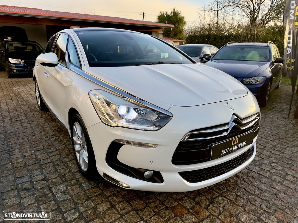 Citroën DS5 e-HDi 115 EGS6 SoChic - 27