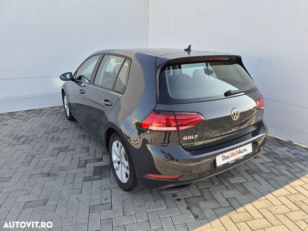 Volkswagen Golf - 3
