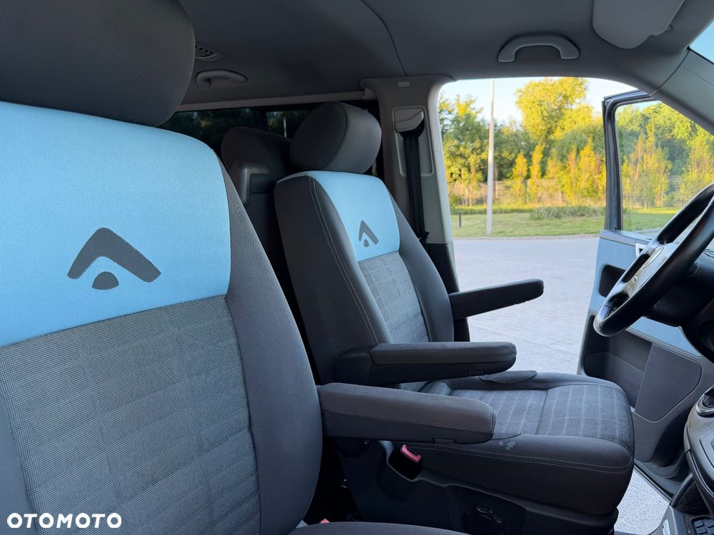 Volkswagen Multivan - 19