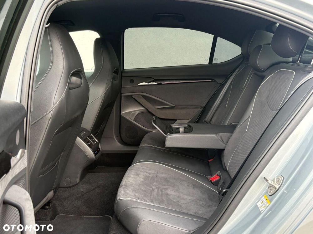 Skoda Superb 2.0 TSI Sportline DSG - 17