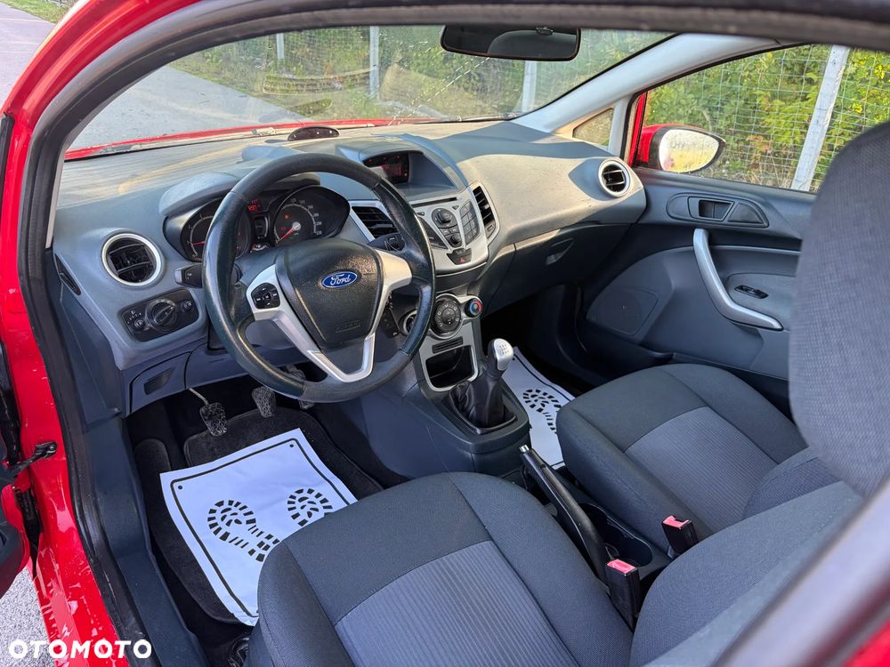 Ford Fiesta 1.25 Ambiente EU5 - 10