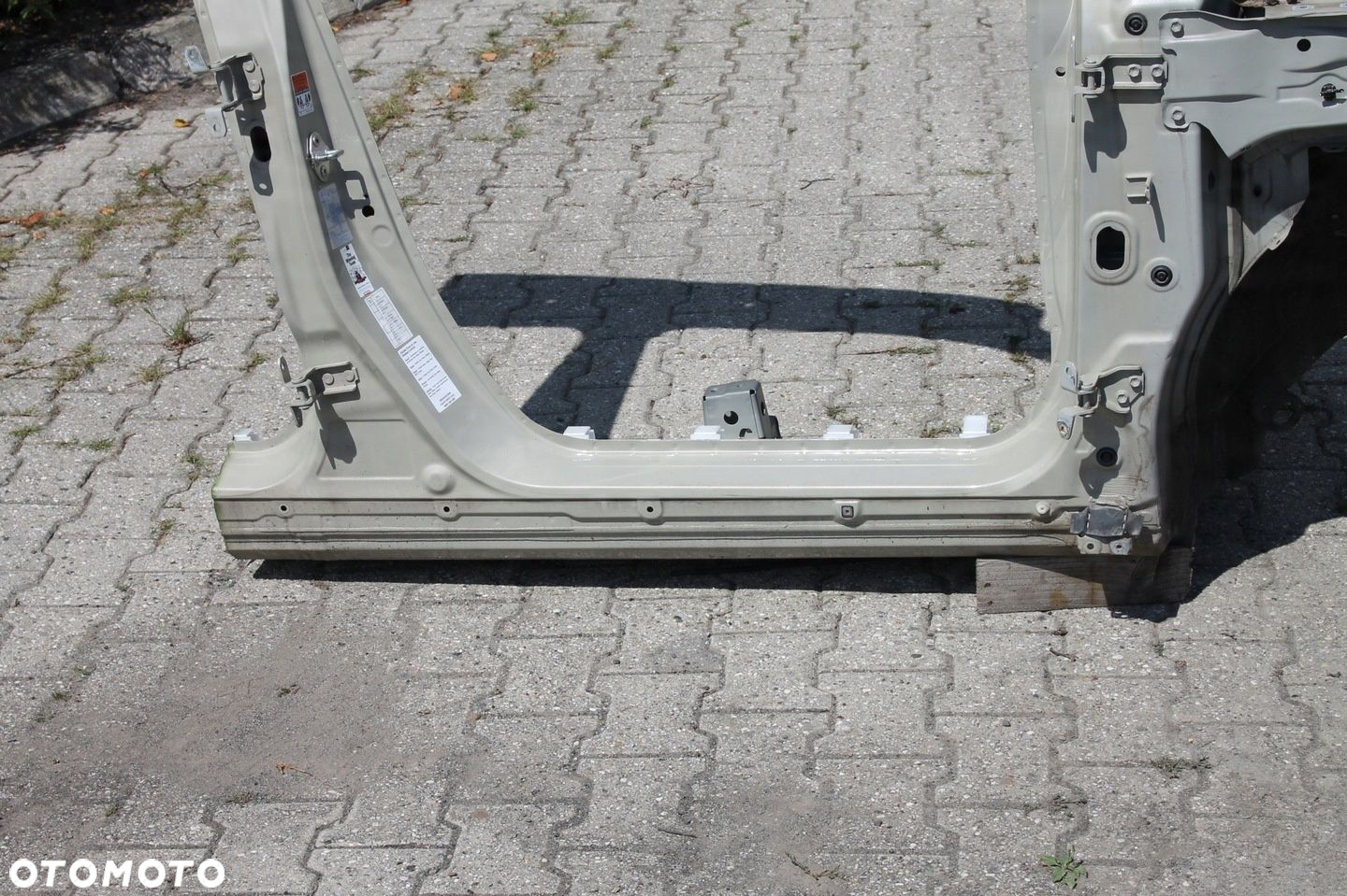 ĆWIARTKA  PRÓG PRAWY PRZÓD SŁUPEK SUZUKI VITARA II III 15- A9N / C51 - 3