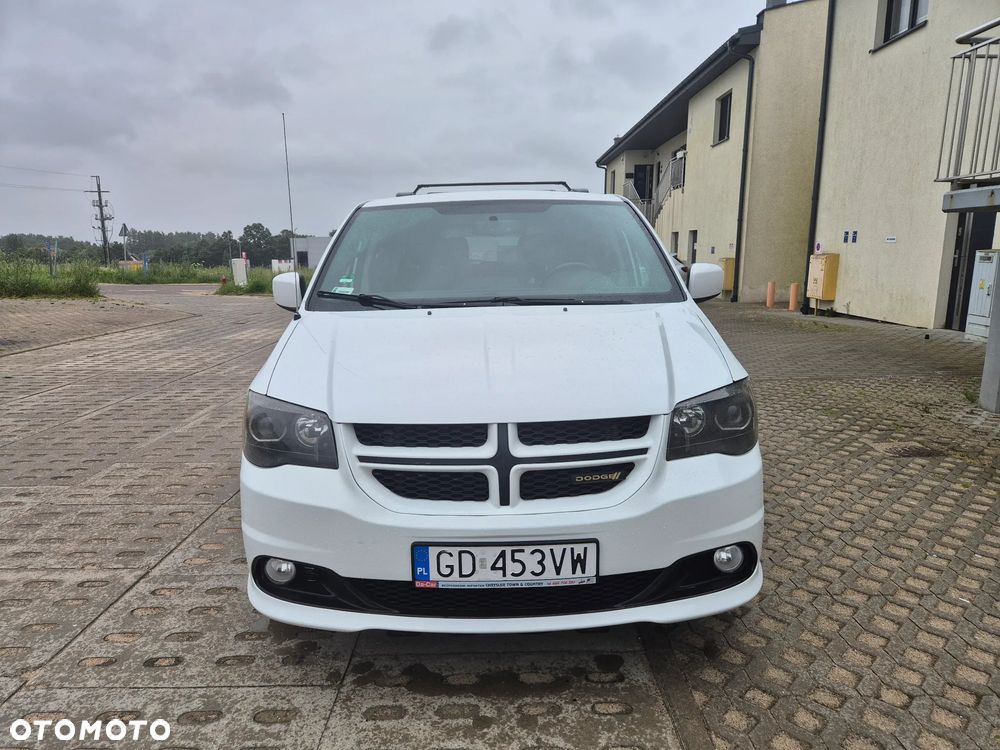 Dodge Grand Caravan - 9