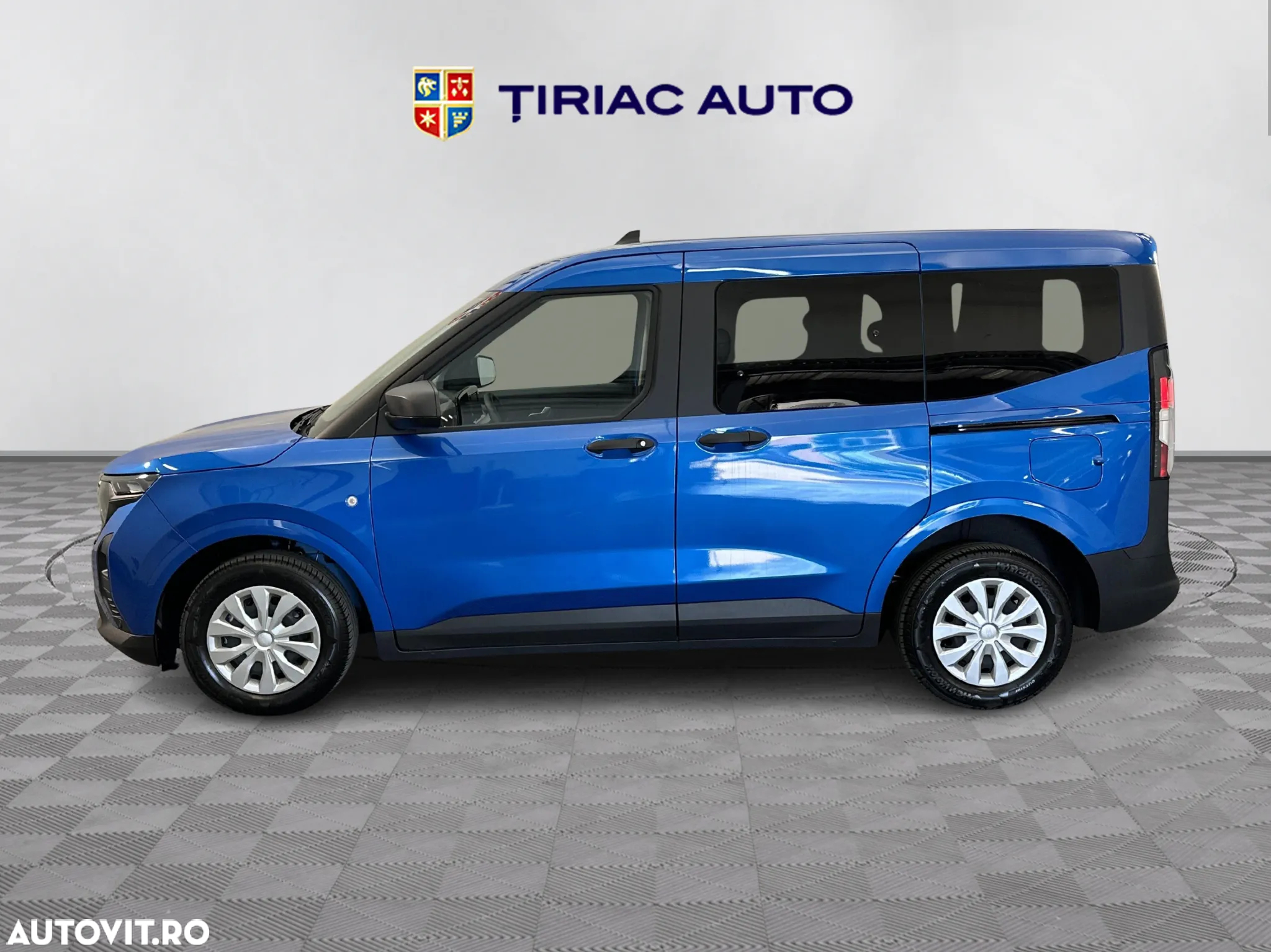 Ford Tourneo Courier - 2