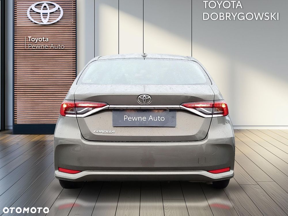 Toyota Corolla - 4