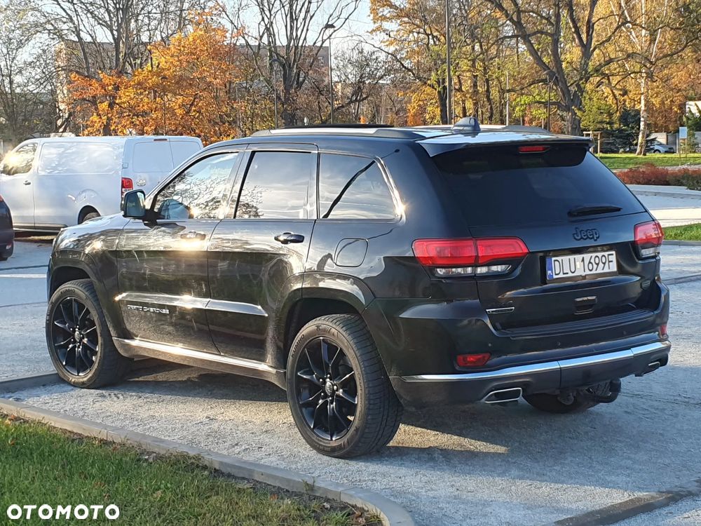 Jeep Grand Cherokee - 10