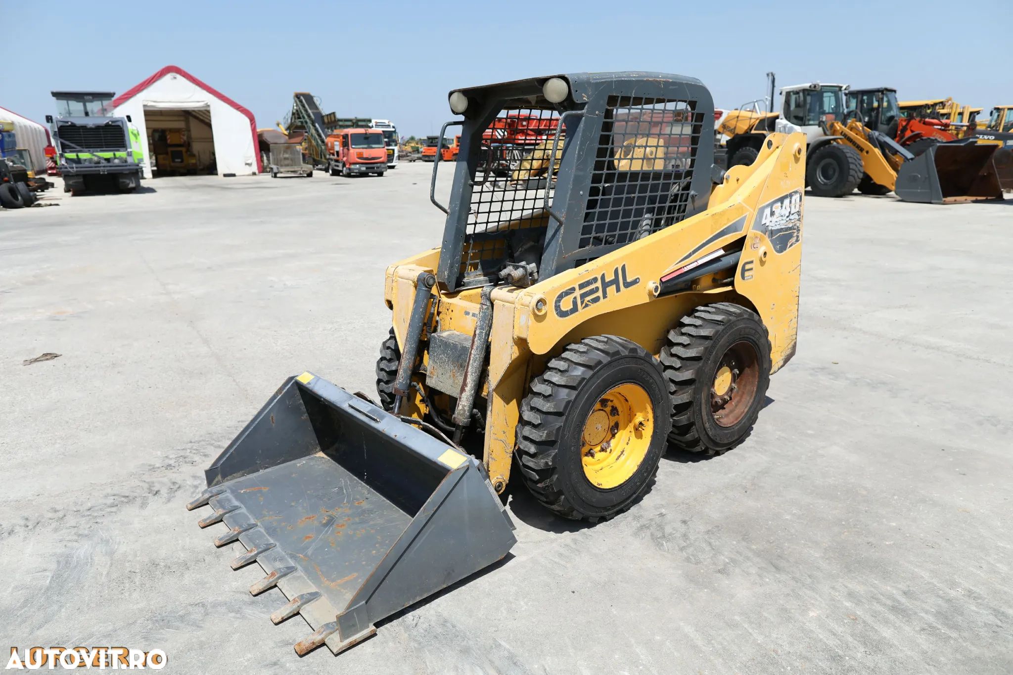 Gehl 4240 - 1