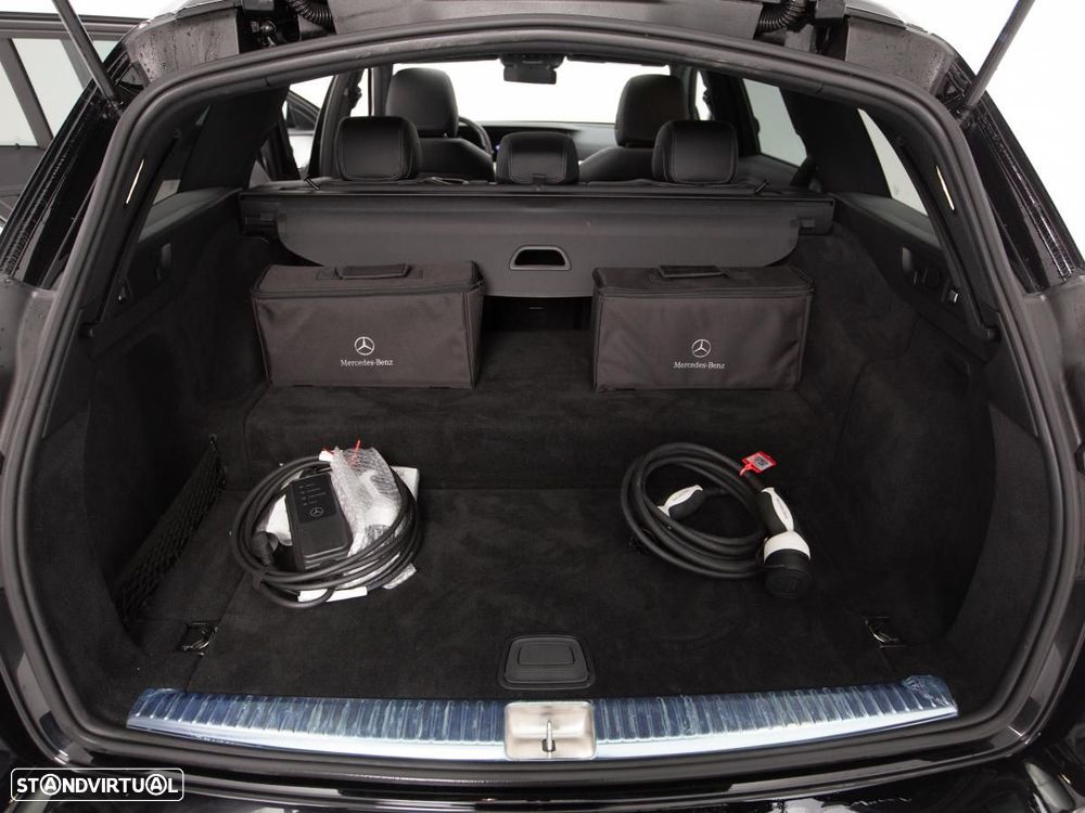 Mercedes-Benz E 300 de 9G-TRONIC AMG Line - 14