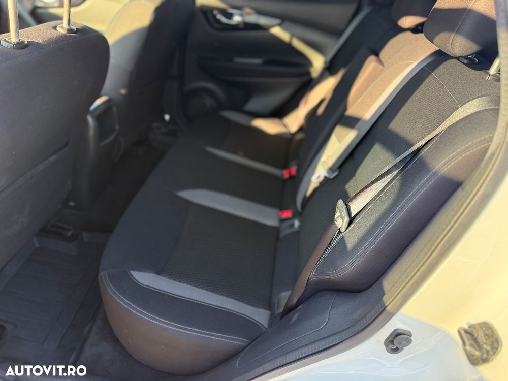 Nissan Qashqai 1.3 157CP 2WD DCT Acenta - 8