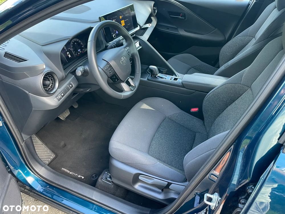 Toyota C-HR - 9