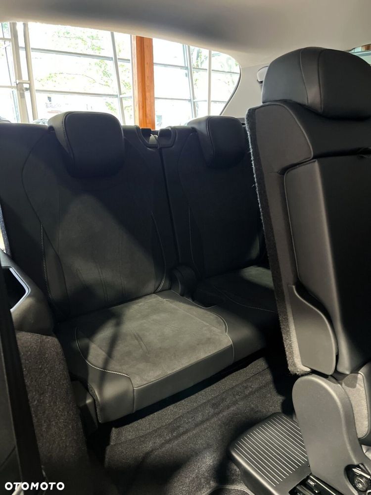 Volkswagen Tayron 2.0 TDI SCR 4Mot Elegance DSG - 36