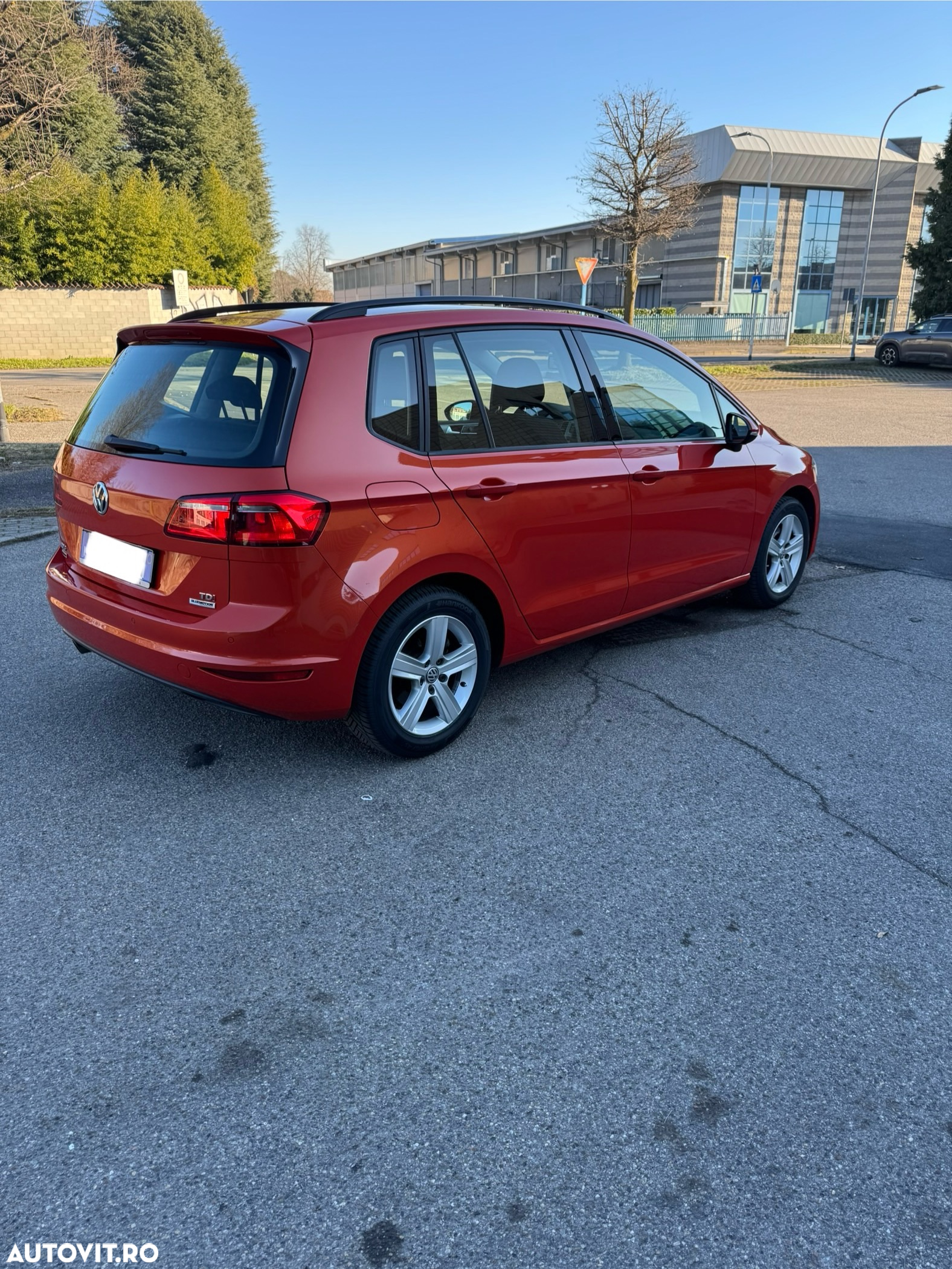 Volkswagen Golf 1.6 TDI BlueMotion Technology DSG Comfortline - 3