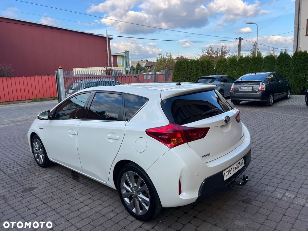 Toyota Auris 1.8 HSD Luna - 4