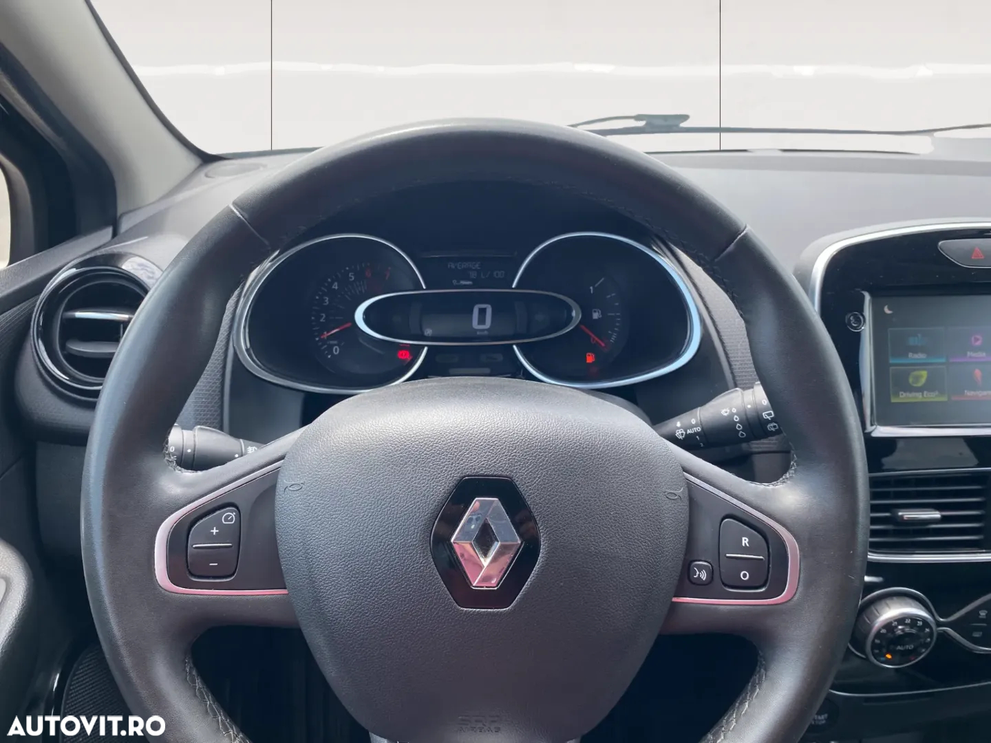 Renault Clio Estate Energy TCe Zen - 12