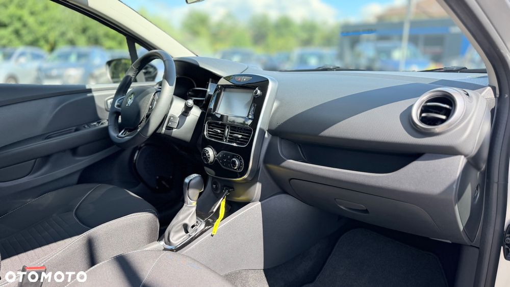 Renault Clio ENERGY TCe 120 EDC LIMITED 2018 - 17