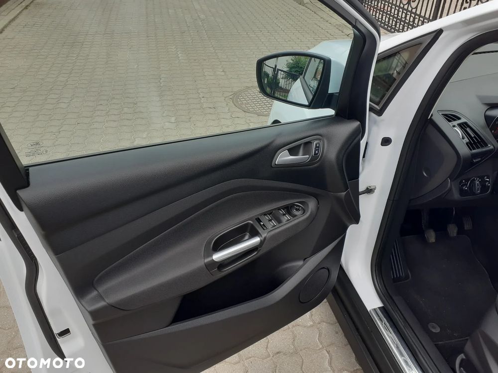 Ford C-MAX 1.5 TDCi Start-Stop-System Trend - 11