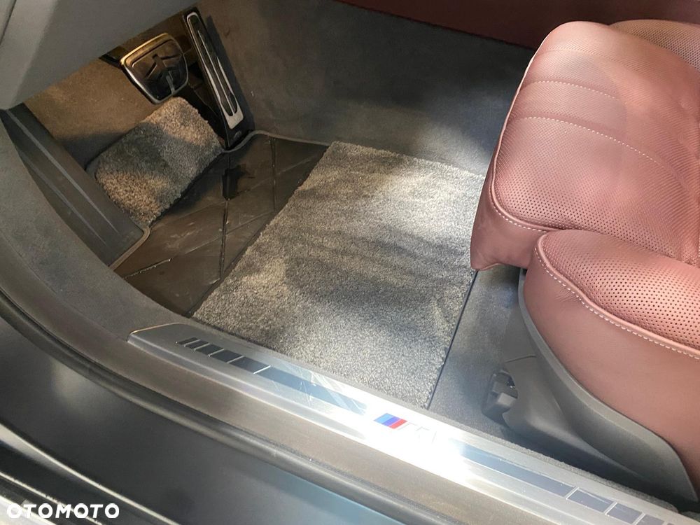 BMW Seria 7 740d xDrive mHEV Nero Lusso Edition sport - 15