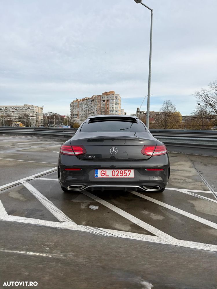 Mercedes-Benz C 300 Coupe 9G-TRONIC - 7