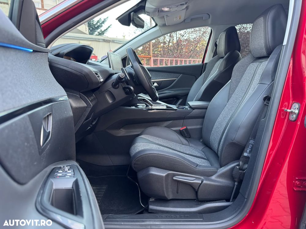 Peugeot 3008 Plug-In Hybrid 225 e-EAT8 Allure Pack - 17