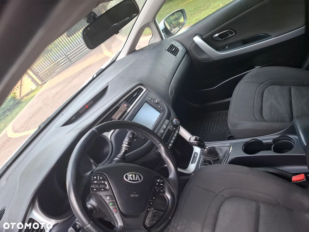 Kia Ceed - 6