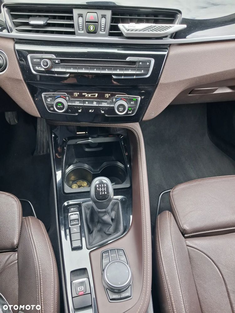 BMW X1 sDrive20d - 14