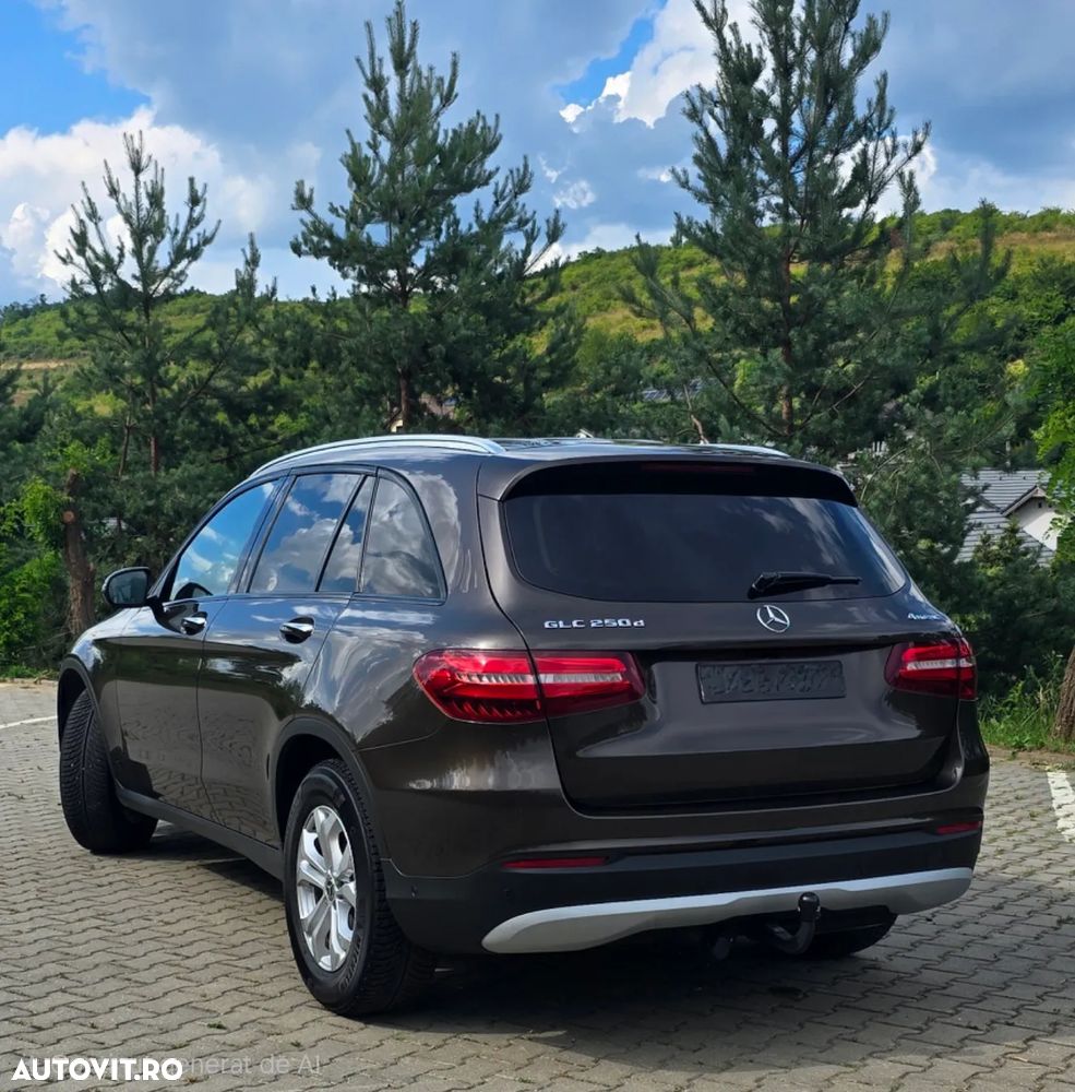Mercedes-Benz GLC - 23