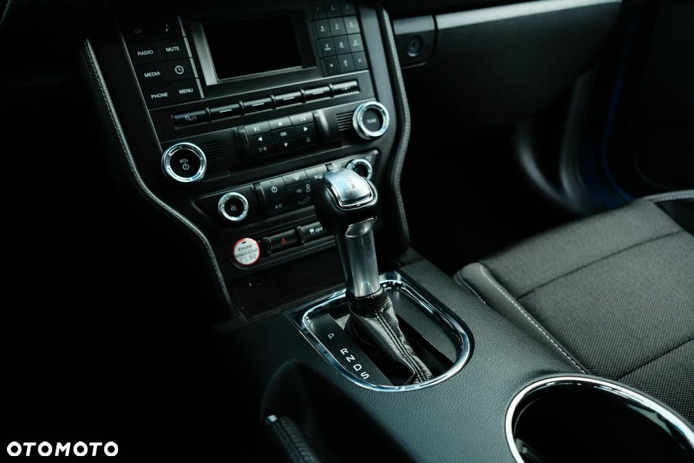 Ford Mustang 3.7 V6 - 13