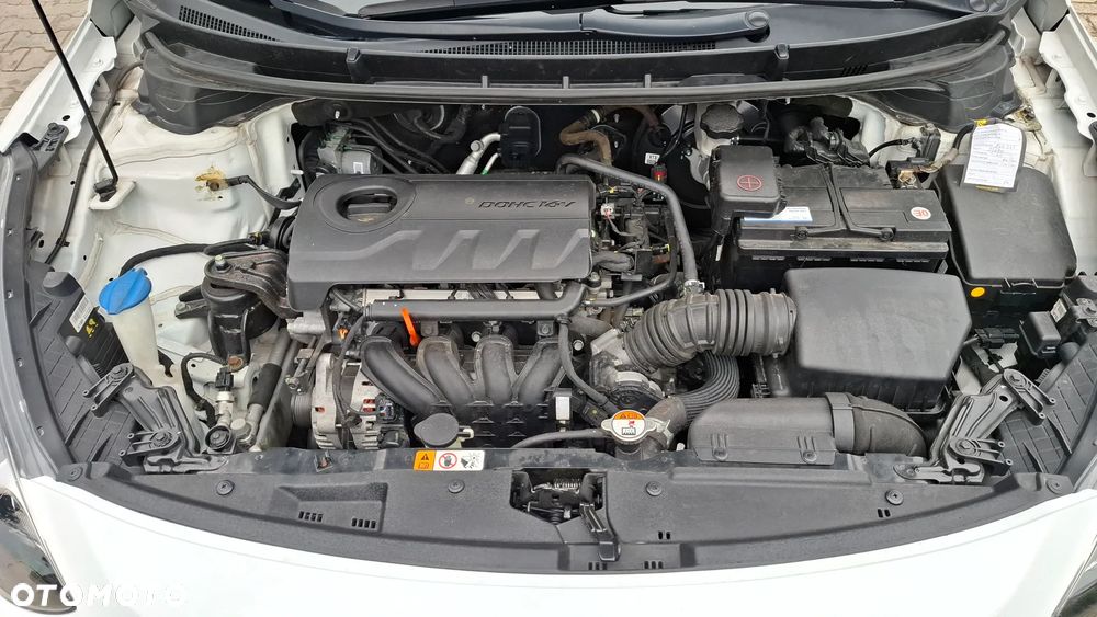 Hyundai i30 1.4 Passion Plus - 22