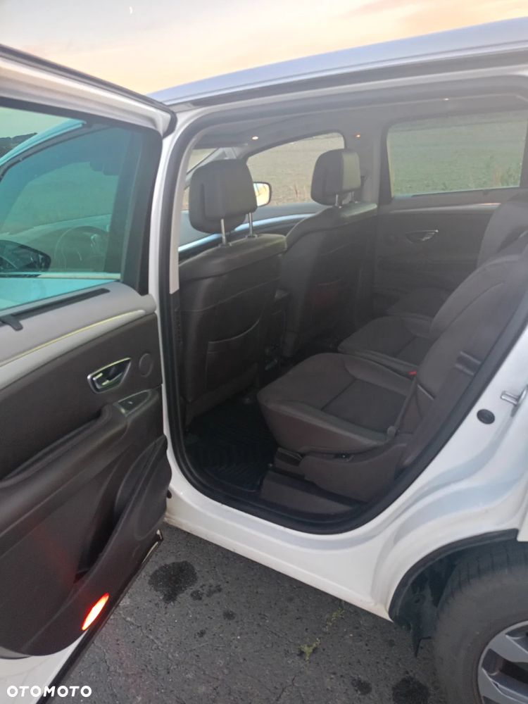 Renault Espace 1.6 dCi Energy Initiale Paris EDC - 11
