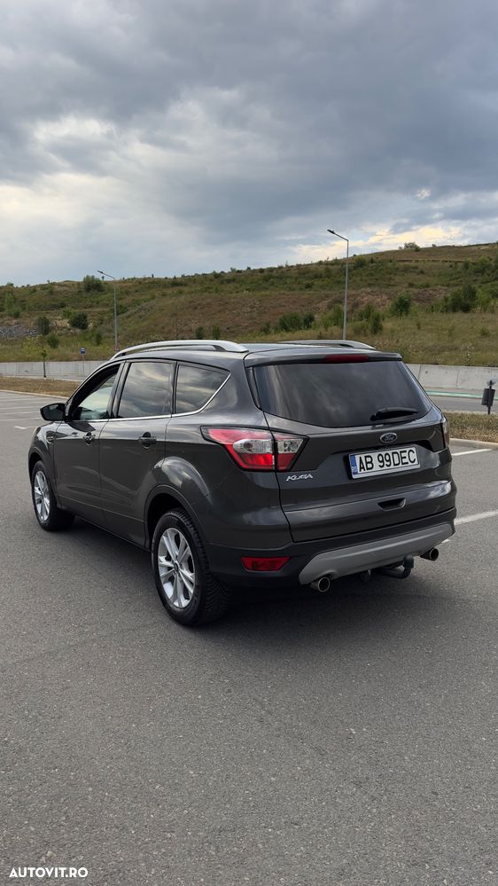 Ford Kuga - 5