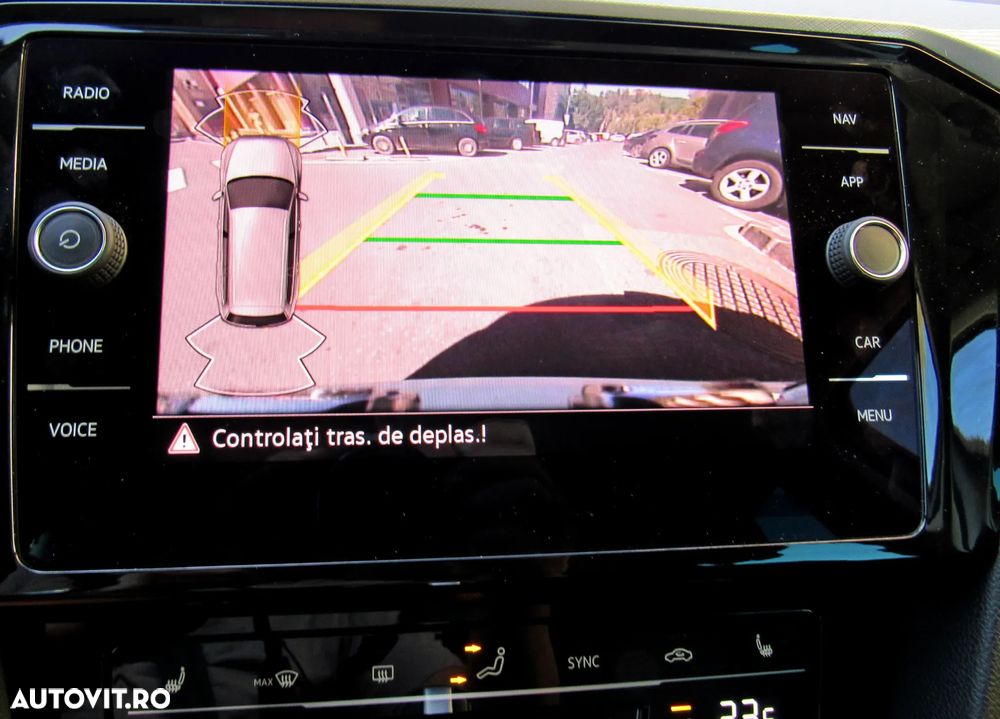 Volkswagen Passat 2.0 TDI SCR DSG Business - 29