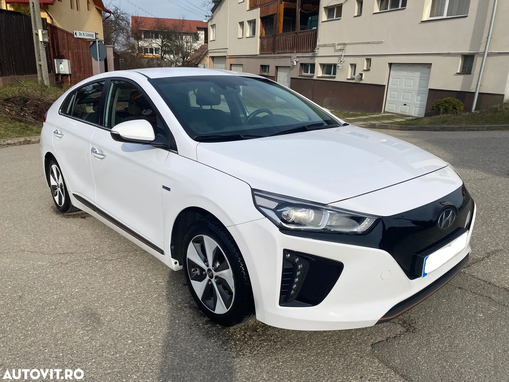 Hyundai IONIQ Electric 120CP Exclusive - 3