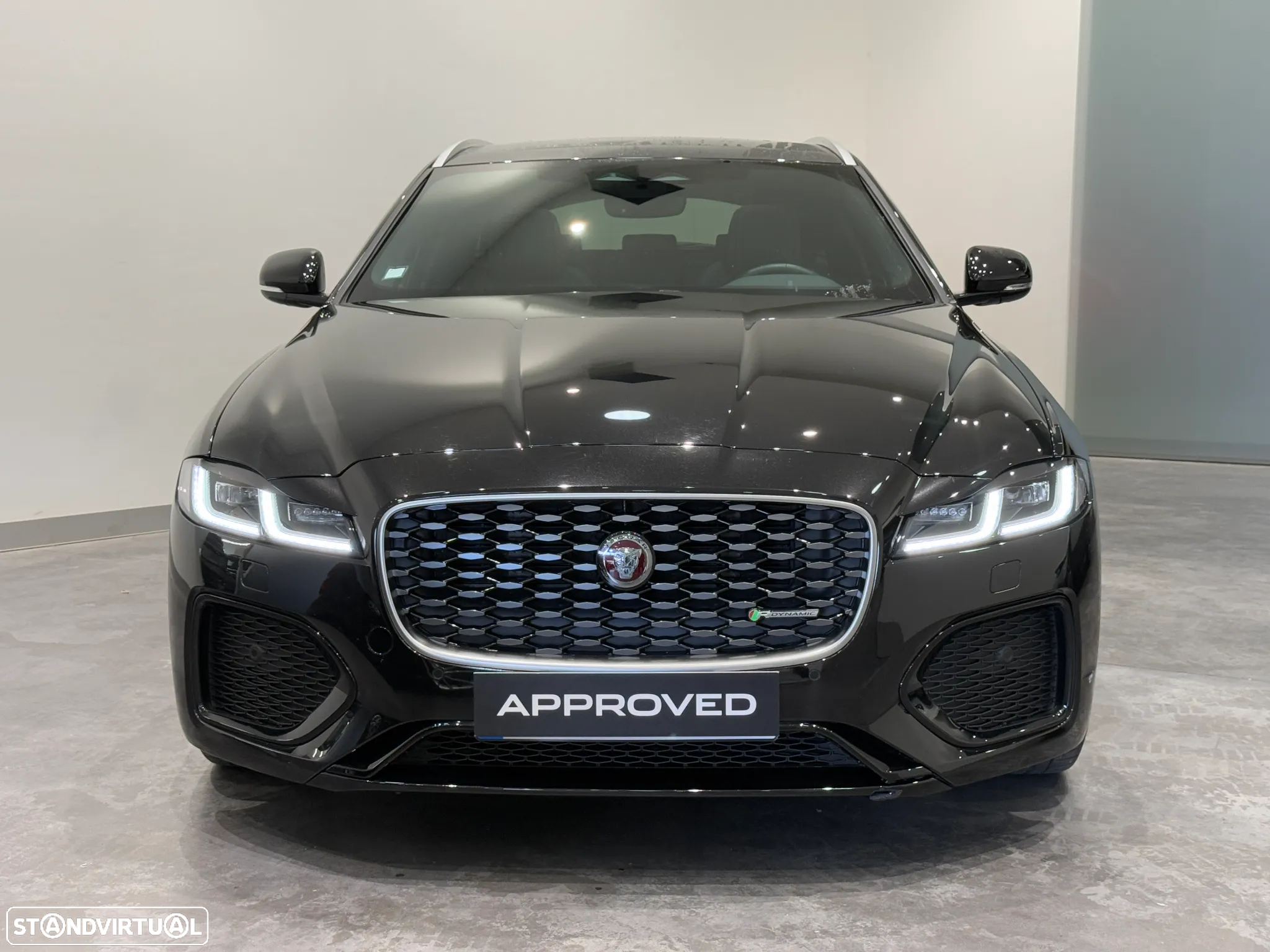 Jaguar XF Sportbrake 2.0 D200 R-Dynamic S Aut. - 2