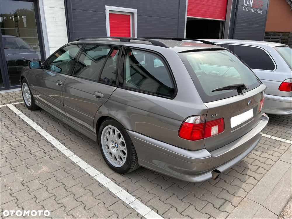 BMW Seria 5 - 1