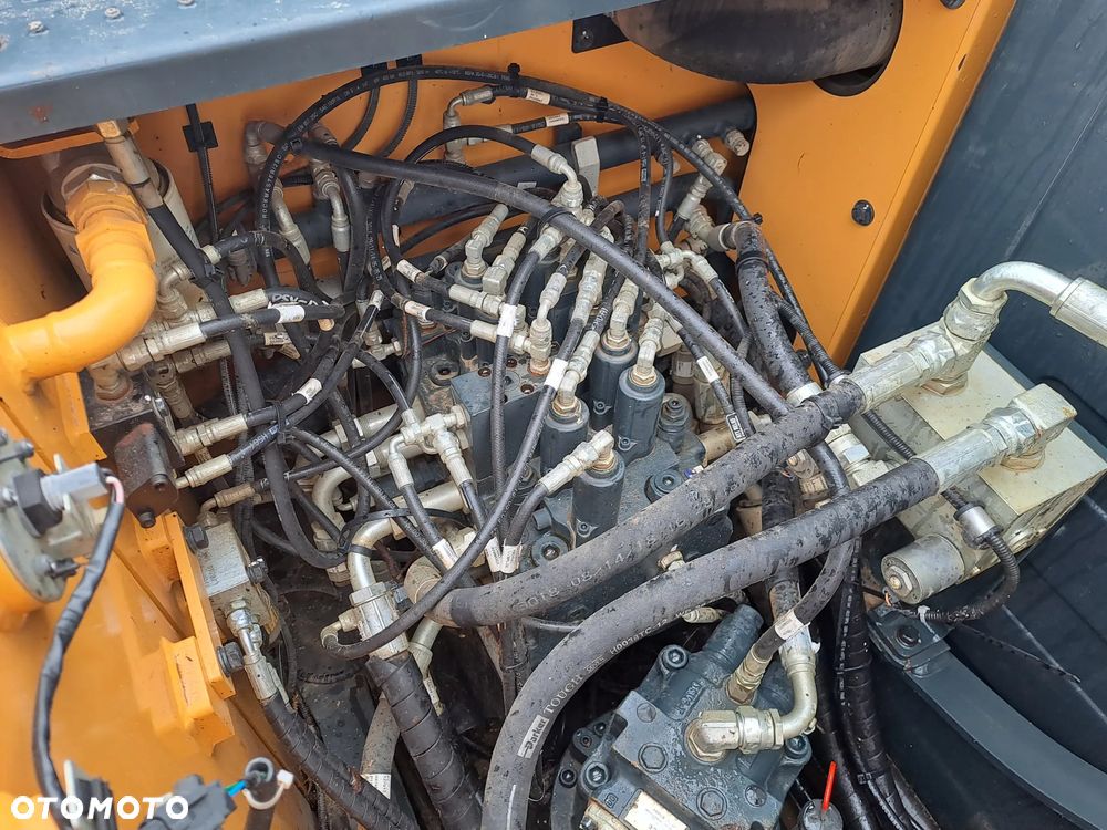 Hyundai HX140 LC - 3