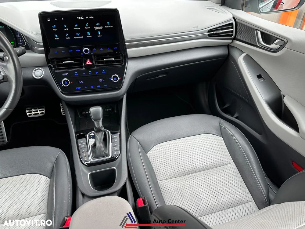 Hyundai IONIQ 1.6 GDI Premium - 10