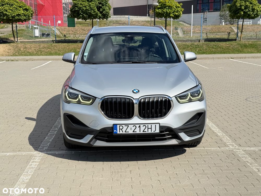 BMW X1 sDrive18d Business Edition - 3